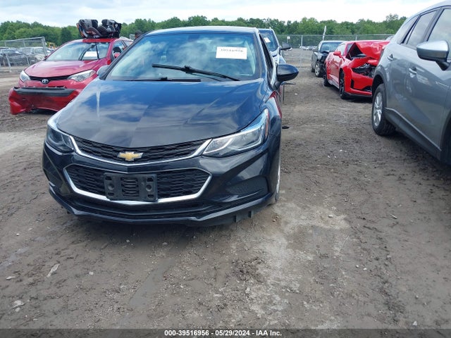 Chevrolet Cruze Lt Auto 2018 1G1BE5SM1J7221616 Image 12