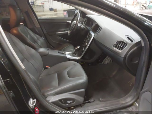 YV1612TB8F1304187 Volvo S60 T5 Premier