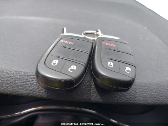 1C4RJFAG9GC405737 Jeep Grand Cherokee Laredo