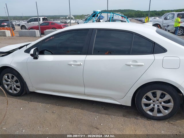 Toyota COROLLA LE 2022 5YFEPMAE5NP319183 Image 14