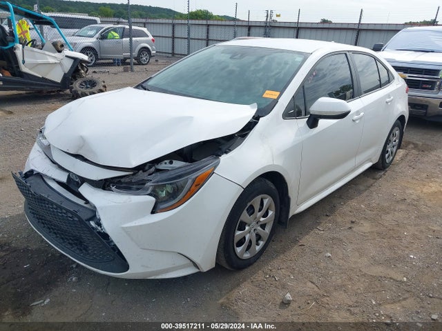 Toyota COROLLA LE 2022 5YFEPMAE5NP319183 Image 2