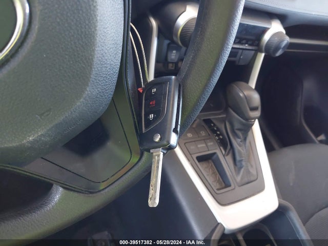 Toyota RAV4 LE 2022 2T3H1RFV8NC177536 Image 11