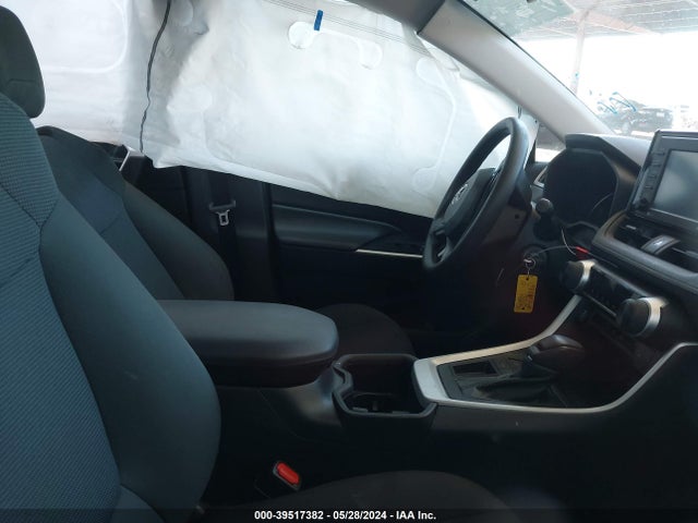 Toyota RAV4 LE 2022 2T3H1RFV8NC177536 Image 5