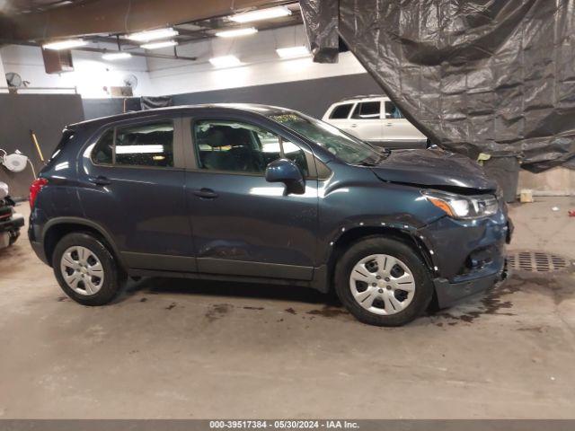 3GNCJKSB1JL405283 Chevrolet TRAX LS