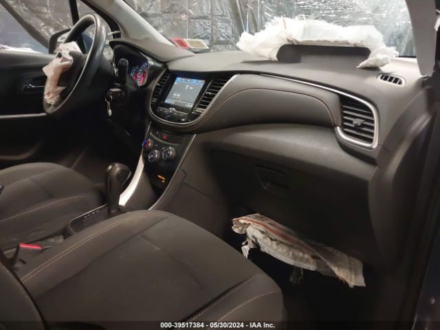 3GNCJKSB1JL405283 Chevrolet TRAX LS