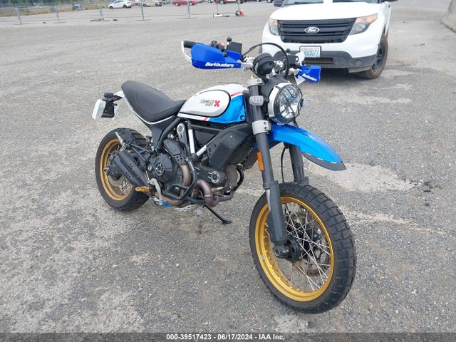 Ducati 2022 2022 ML0KAFPM9NT002515 Image 11