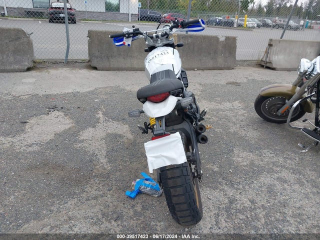 Ducati 2022 2022 ML0KAFPM9NT002515 Image 16