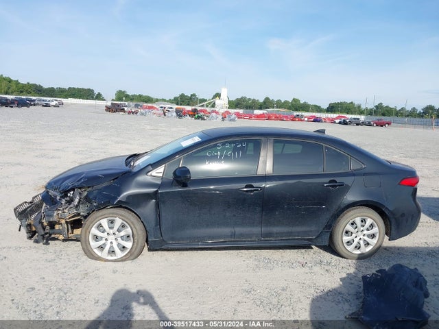Toyota COROLLA LE 2022 JTDEPMAE9NJ207703 Image 15