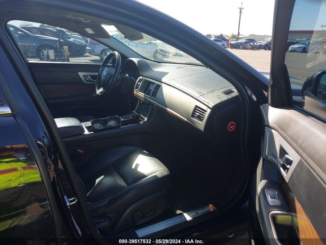 SAJWA0FS9FPU61697 Jaguar Xf 2.0t Premium