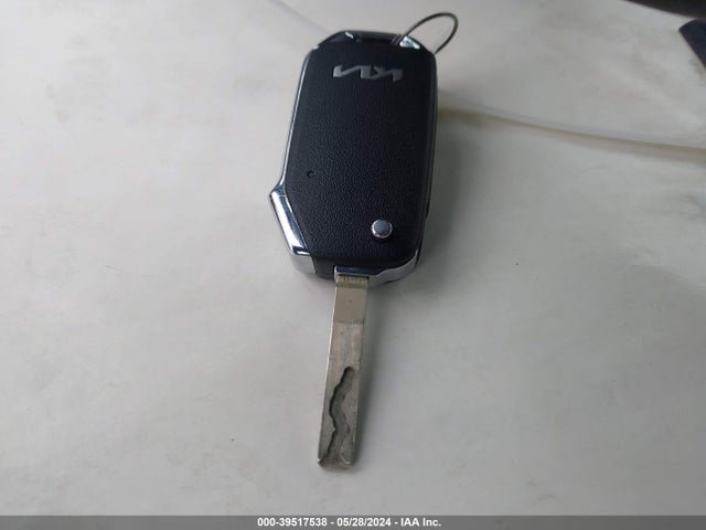 KIA NIRO LX 2022 KNDCB3LC8N5539796 Image 11
