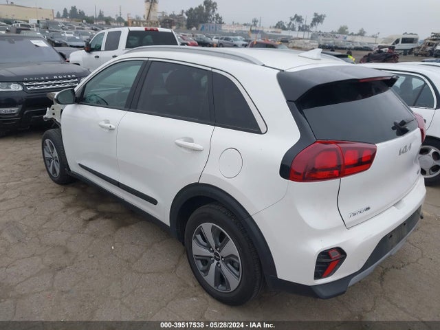 KIA NIRO LX 2022 KNDCB3LC8N5539796 Image 3