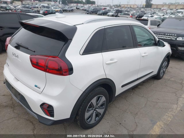 KIA NIRO LX 2022 KNDCB3LC8N5539796 Image 4
