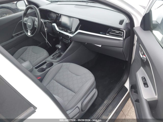 KIA NIRO LX 2022 KNDCB3LC8N5539796 Image 5