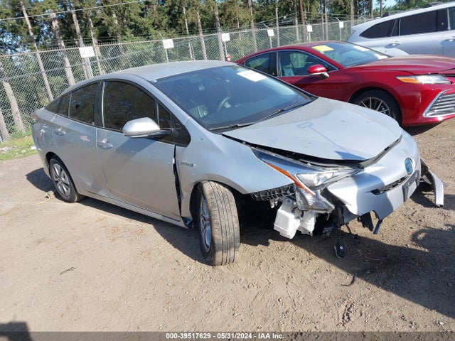 Toyota Prius Two 2017 JTDKBRFU6H3575733 Image 1