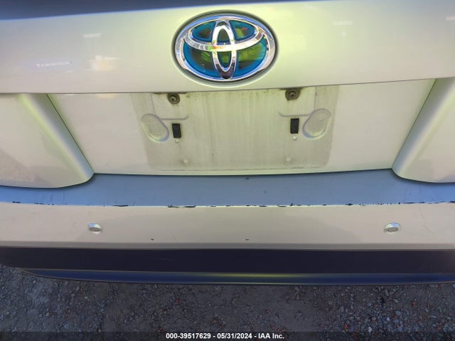 Toyota Prius Two 2017 JTDKBRFU6H3575733 Image 19