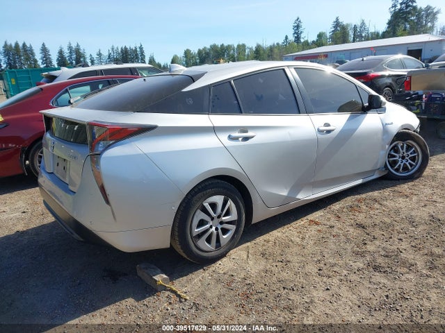 Toyota Prius Two 2017 JTDKBRFU6H3575733 Image 4