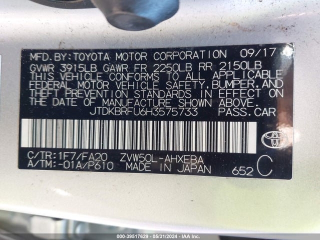 Toyota Prius Two 2017 JTDKBRFU6H3575733 Image 9