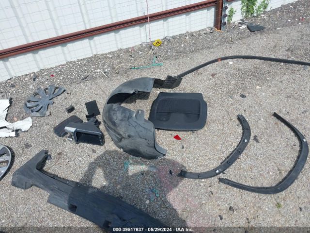 3GNCJKSB4HL268110 Chevrolet TRAX LS