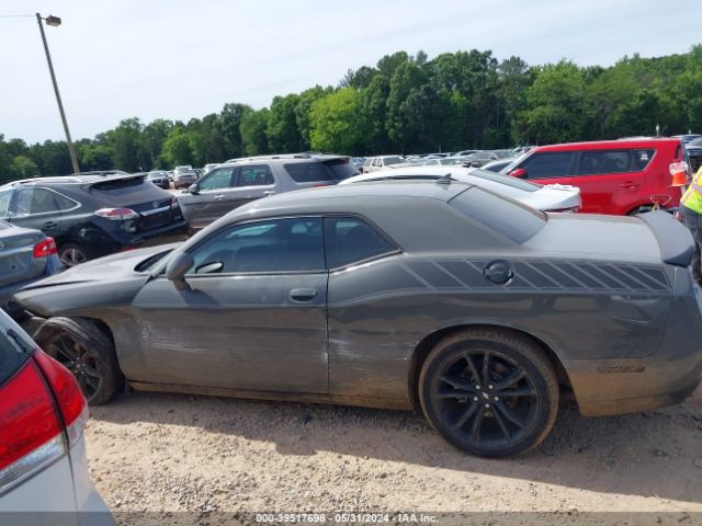 2C3CDZAG0JH311432 Dodge Challenger Sxt Plus