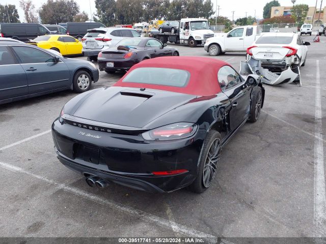 2022 PORSCHE 718 BOXSTER WP0CA2A84NS205634 Photo 3