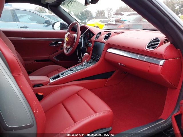 2022 PORSCHE 718 BOXSTER WP0CA2A84NS205634 Photo 4