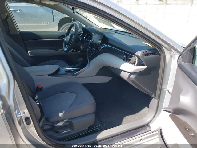 Toyota CAMRY LE 2022 4T1C11AK4NU638375 Image 5
