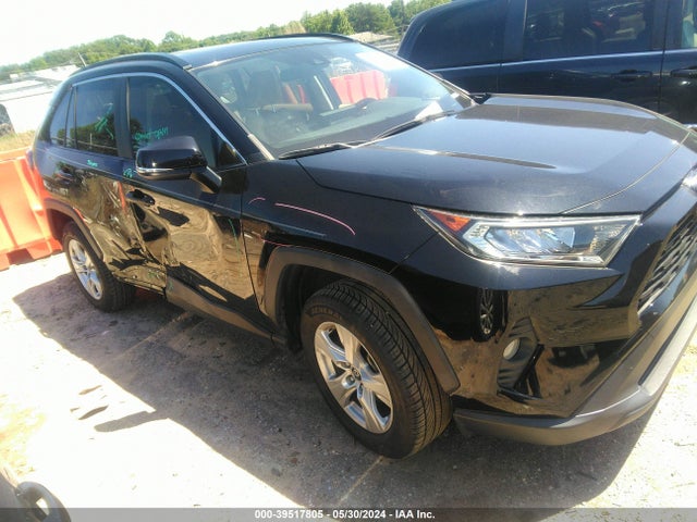Toyota Rav4 Xle 2019 JTMW1RFV9KD030396 zdjęcie główne