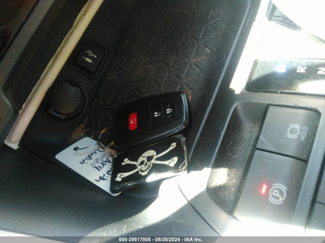 Toyota Rav4 Xle 2019 JTMW1RFV9KD030396 Image 11