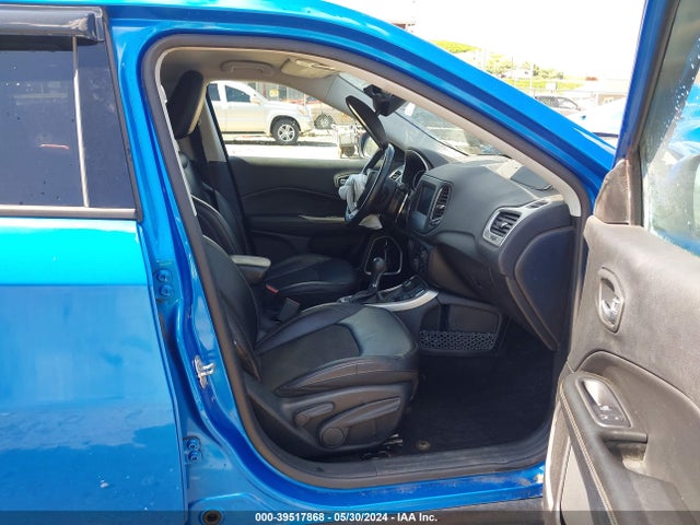3C4NJDBB4KT641635 Jeep Compass Latitude 4x4