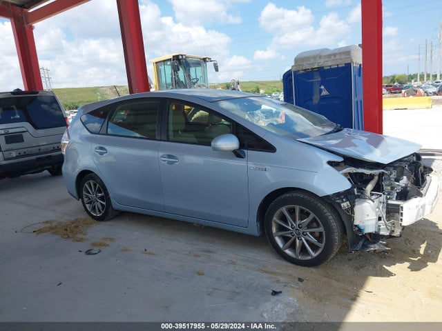 Toyota Prius V Five 2015 JTDZN3EU5FJ038140 Image 14