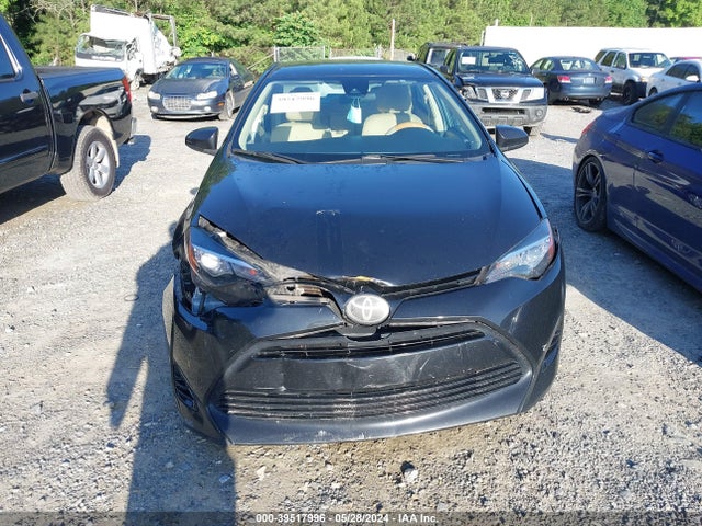 Toyota COROLLA LE 2018 5YFBURHE1JP745820 Image 6