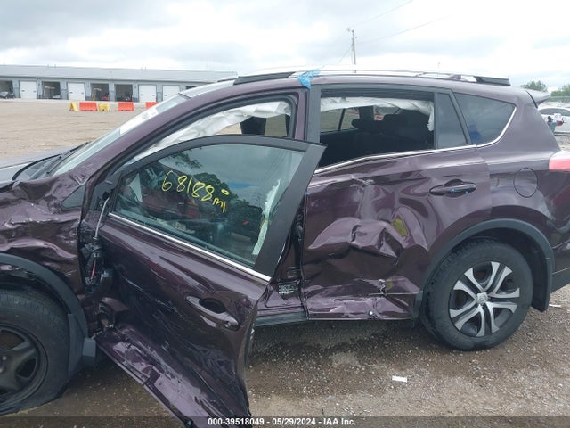 Toyota RAV4 LE 2018 2T3BFREV7JW743378 Image 15