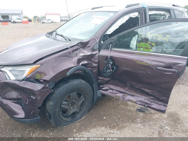 Toyota RAV4 LE 2018 2T3BFREV7JW743378 Image 19