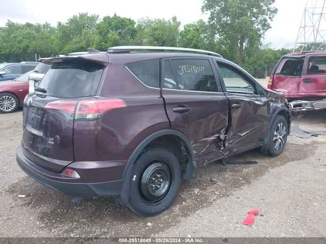 Toyota RAV4 LE 2018 2T3BFREV7JW743378 Image 4