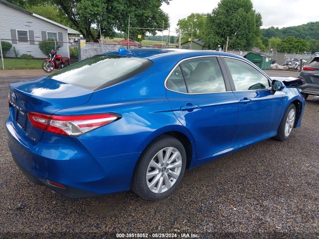 Toyota CAMRY LE 2020 4T1C11AK0LU304972 Image 4