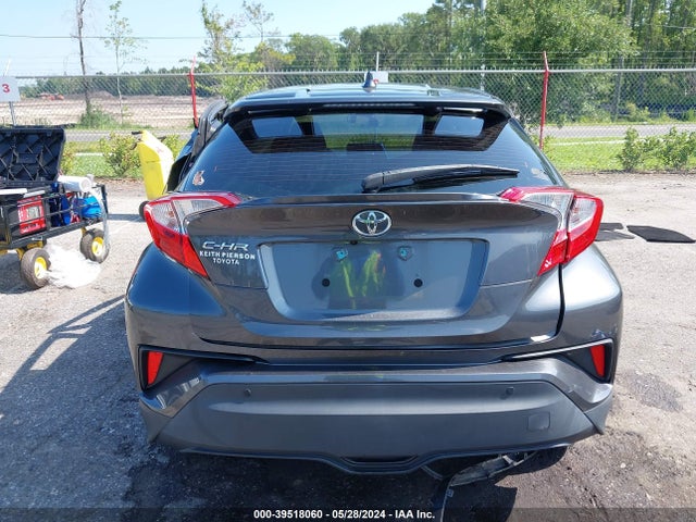 Toyota C-HR XLE 2020 NMTKHMBX3LR106588 Image 17