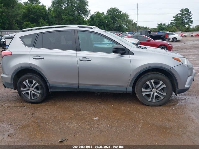 Toyota RAV4 LE 2017 2T3ZFREV4HW401010 Image 13