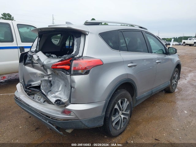 Toyota RAV4 LE 2017 2T3ZFREV4HW401010 Image 4