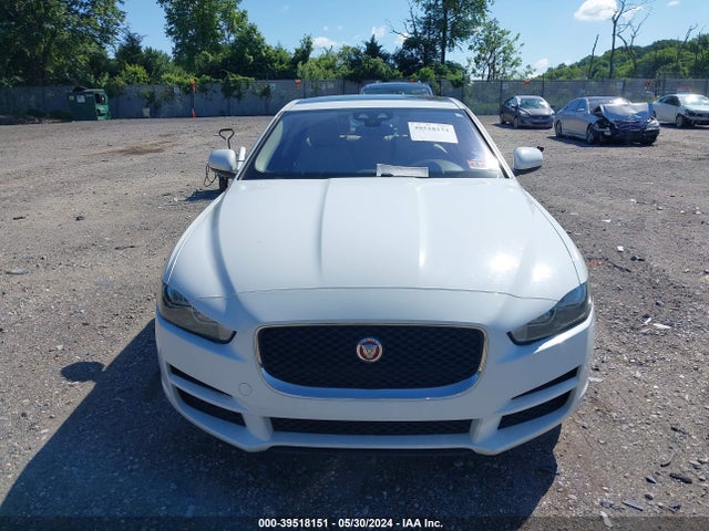 Jaguar Xe 25t Premium 2017 SAJAD4BG5HA969116 Image 12