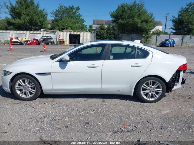Jaguar Xe 25t Premium 2017 SAJAD4BG5HA969116 Image 14