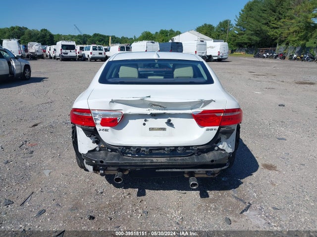 Jaguar Xe 25t Premium 2017 SAJAD4BG5HA969116 Image 16