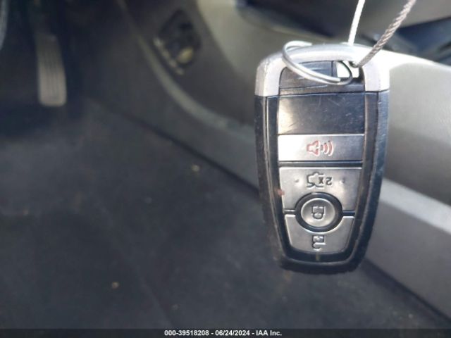 3FA6P0HD4KR178662 Ford FUSION SE