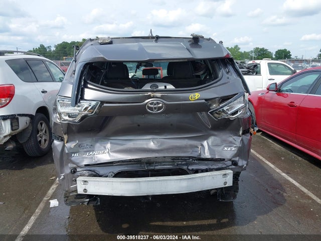 Toyota Highlander Xle V6 2015 5TDKKRFH4FS061393 Image 17