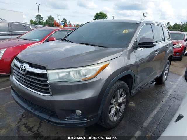 Toyota Highlander Xle V6 2015 5TDKKRFH4FS061393 Image 2