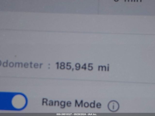 5YJSA1H18EFP63322 Tesla Model S P85