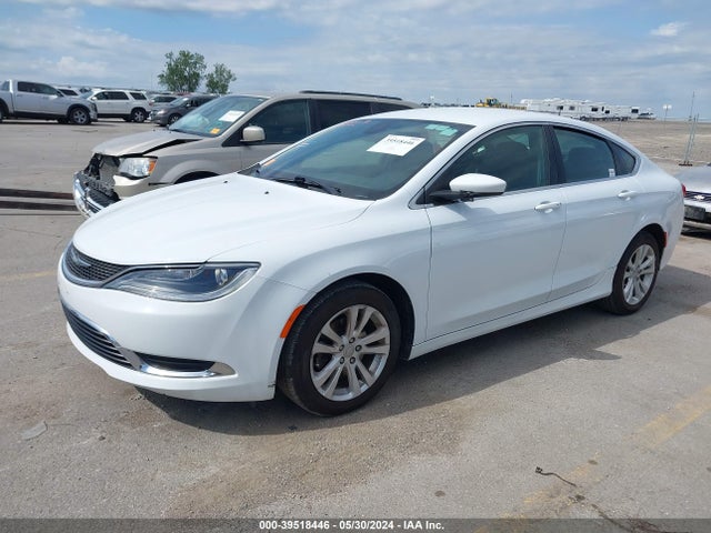 Chrysler 200 Limited 2015 1C3CCCAB6FN579999 Image 2
