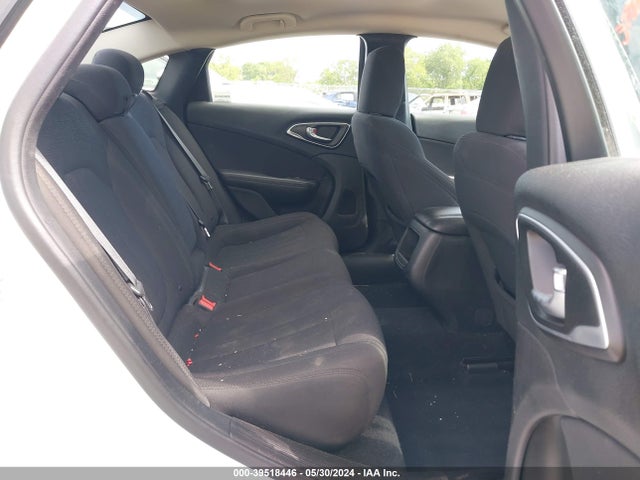 Chrysler 200 Limited 2015 1C3CCCAB6FN579999 Image 8