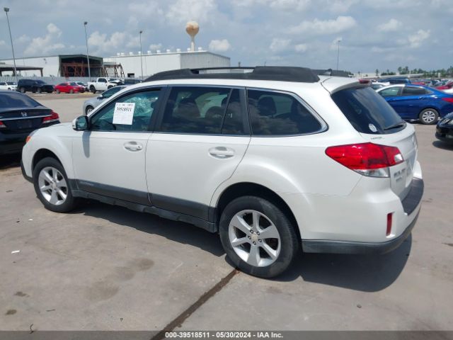 4S4BRBCC6E3303592 Subaru Outback 2.5i Premium