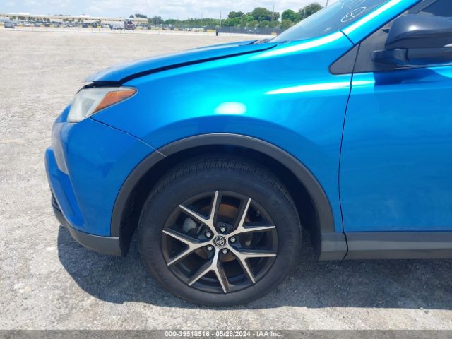JTMNFREV1GJ090633 Toyota RAV4 SE