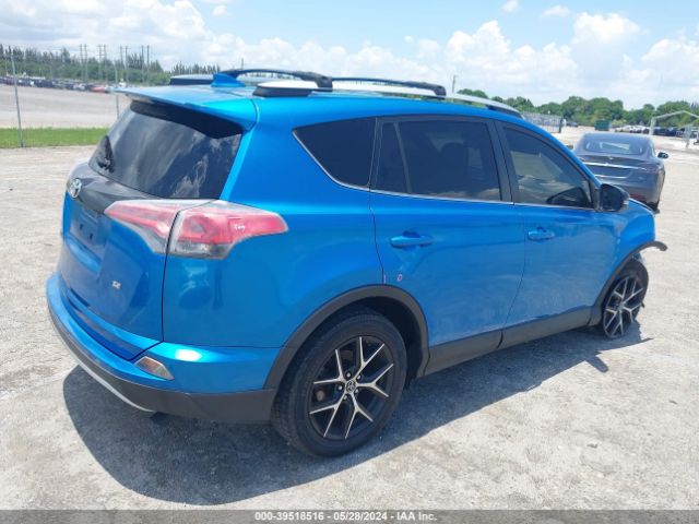 JTMNFREV1GJ090633 Toyota RAV4 SE